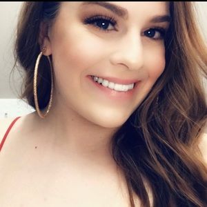 Meet your Posher, Allie